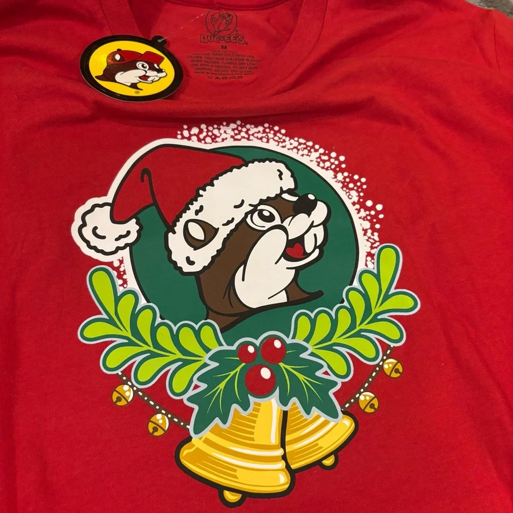NWT Buc-ee’s 2025 Christmas Holiday T-Shirt and 20oz Stainless Steel Tumbler - Picture 3 of 5